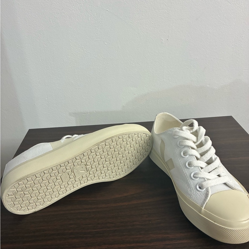 Veja Women's White and Cream Sneakers - Picture 3 of 5